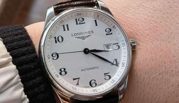 浪琴名匠萬元級正裝表霸主