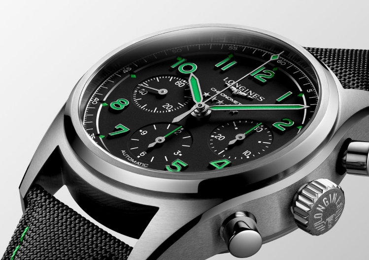 浪琴表推出Spirit Pioneer 42毫米鈦金屬無歷計時碼表