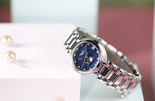 揭秘浪琴手表偷停之謎：高效解決技巧，讓愛表重新跳動?。▓D）