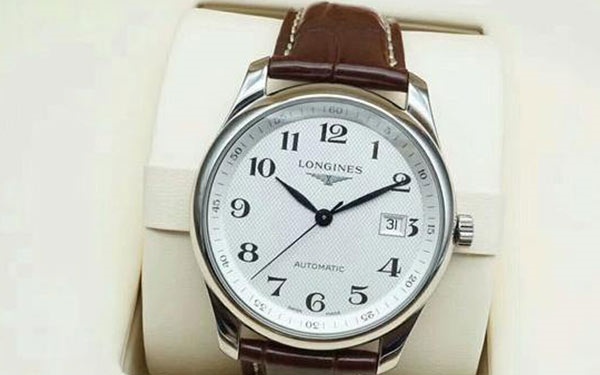 輕松一招:浪琴手表表帶過松的時尚救星(圖) 輕松一招:浪琴手表表帶過松的時尚救星(圖)