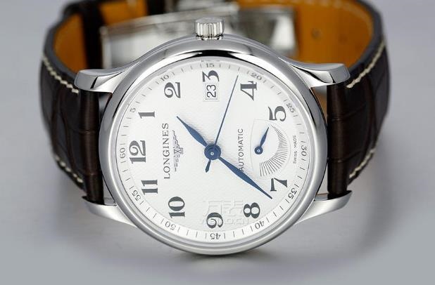 優雅時光守護者:浪琴表針脫落后的專業修復指南(圖) 優雅時光守護者:浪琴表針脫落后的專業修復指南(圖)