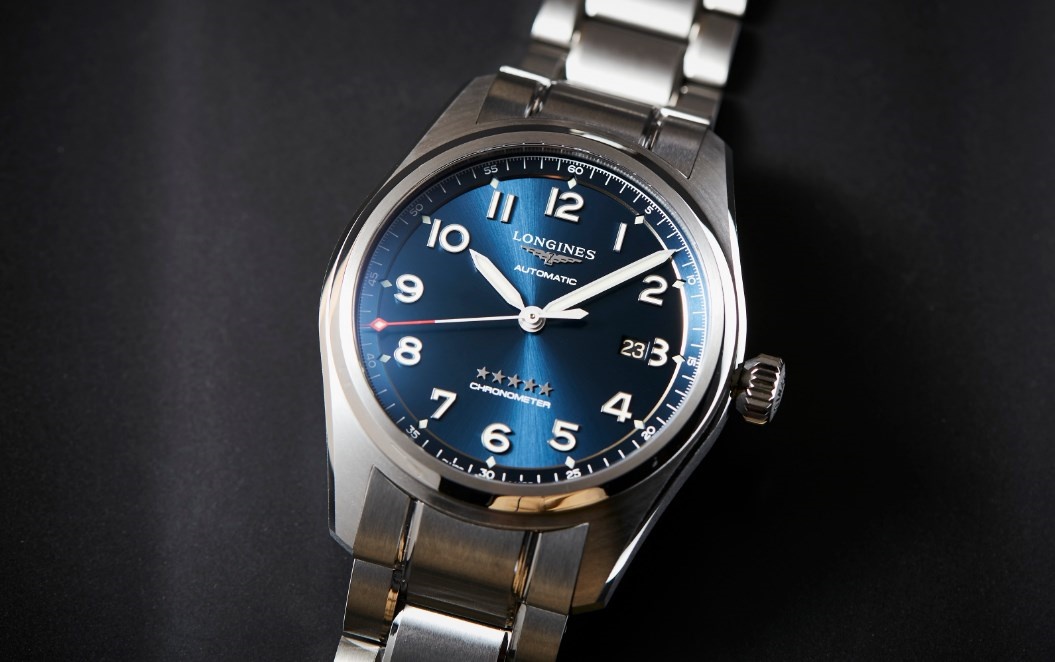 時尚腕表守護計劃:浪琴表殼破裂應對指南(圖) 時尚腕表守護計劃:浪琴表殼破裂應對指南(圖)