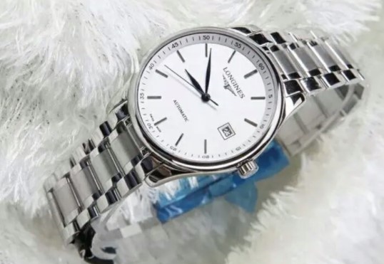 浪琴腕表表帶掉色解決辦法(日常保養與專業修復指南)(圖) 浪琴腕表表帶掉色解決辦法(日常保養與專業修復指南)(圖)