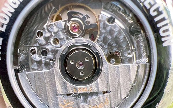 浪琴手表摔損：實用修復指南助你重煥光彩（圖）